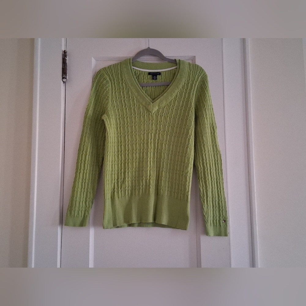 Tommy Hilfiger Light Olive V-Neck Cable Knit Men's Sweater